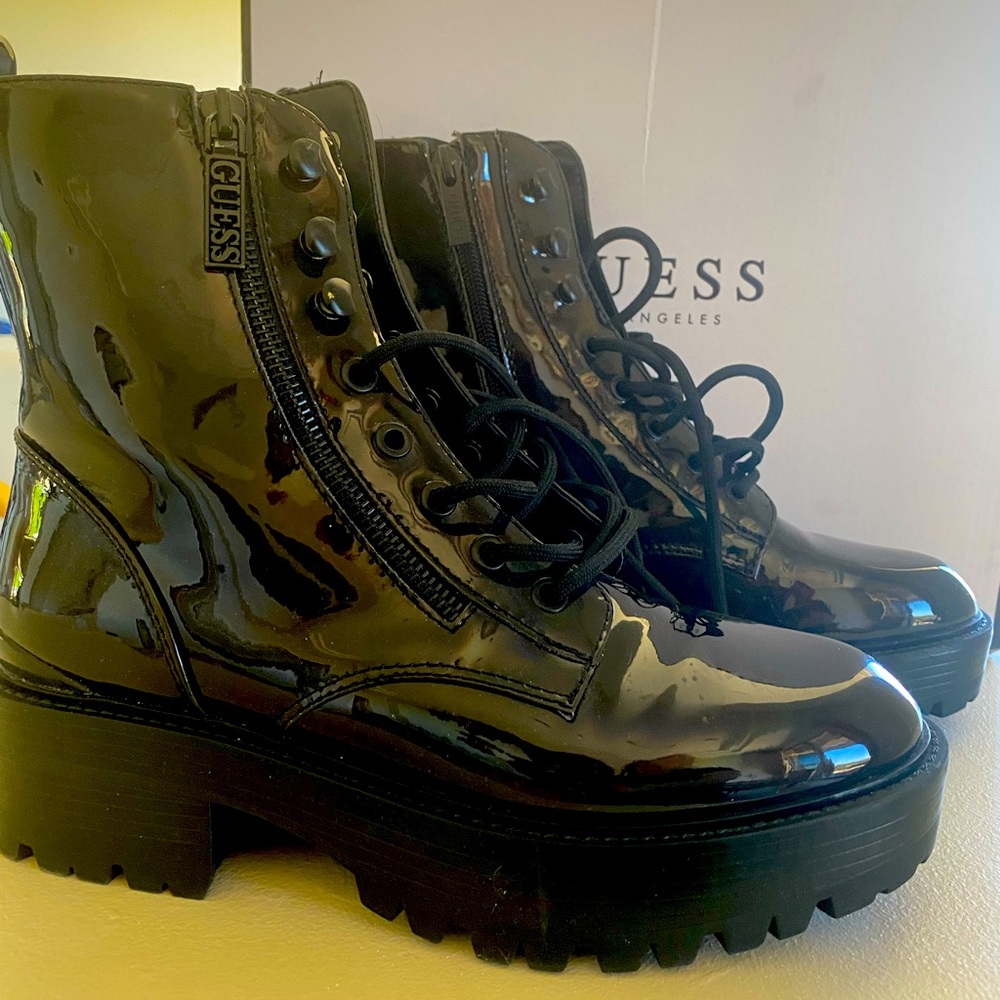 Guess boots size 8